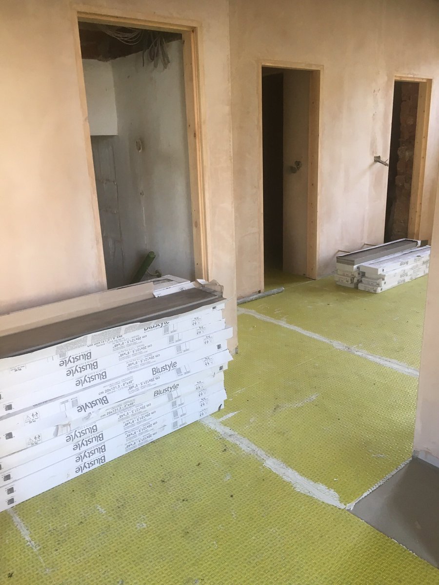 leedstilers's tweet photo. @leedstilers @Dural_UK @tiletrix @KerakollUK @pureadhesion thanks for delivery 👍🏻👍🏻 @LapicidaLtd delivery of planks #Harroagate #quarters @Andrews_Tiles @toptileraward @BrevetiMontolit @STSUKLtd #prep #tiling #floortiling #tilinginharrogate #tilelife #tiling #anyfreebies https://t.co/yUflTSrsZw