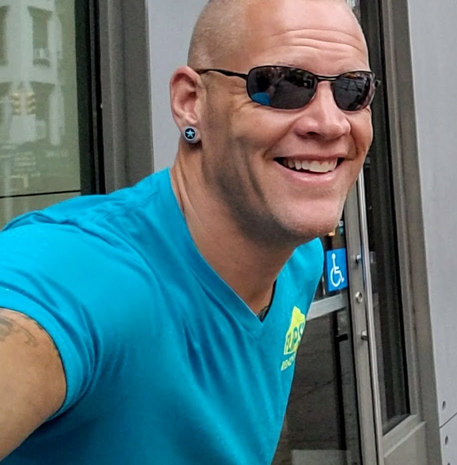 YourTinyHouse's tweet photo. Meet Rick! Rick is a Licenced Insured General Contractor, a 6'8" Giant, and a Tiny House Expert! 

Call, Text, or Email Rick for your FREE #CustomTinyHouse Consultation! 
727-755-3547
info@customtinyhouse.com https://t.co/jeNLvizRVm