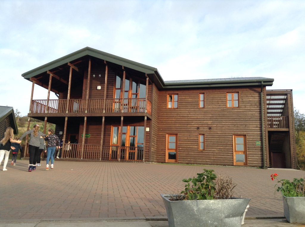 StAgnesY4's tweet photo. Our lovely accommodation for this evening!#StepBackRetreat2017 https://t.co/lC1xzz4v6a