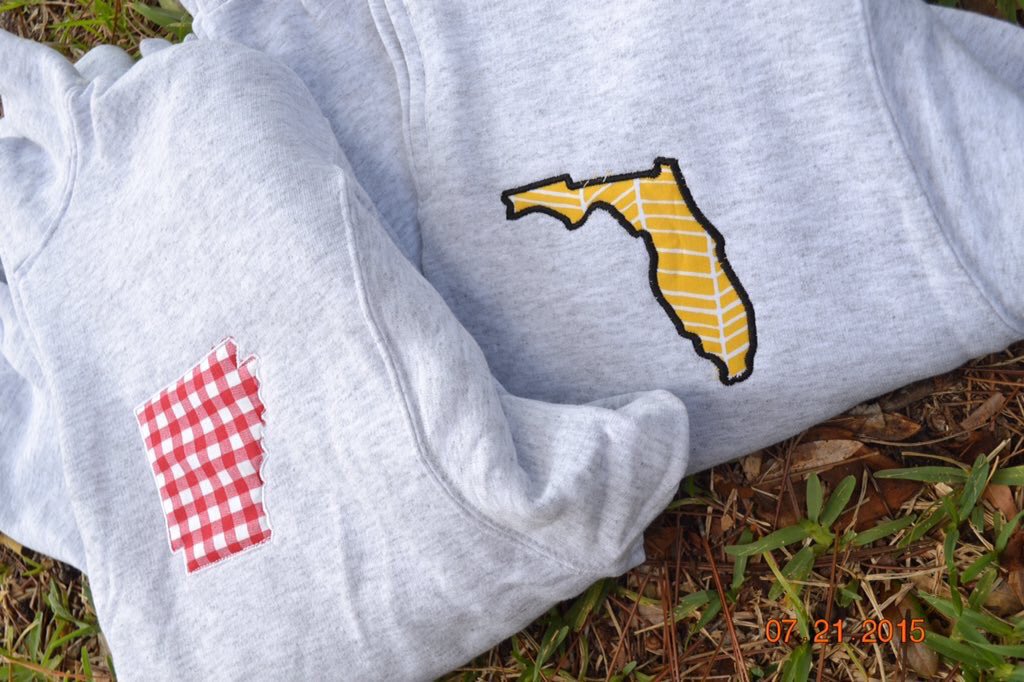 sewsasse's tweet photo. State love!! Get your state outline pullover today, we have every state available and more than 10 fabrics to choose from! https://t.co/3ewyOgdqOH #ShopSewSasse https://t.co/4lHu6IsKmI