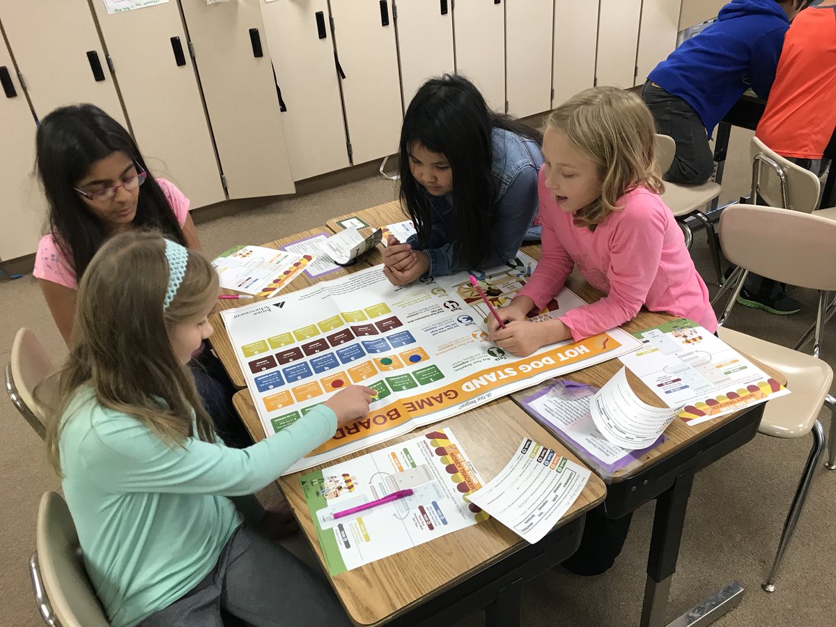 mcki6511's tweet photo. Loving Junior Achievement at OHE!! @oakhills194 @ohe_pto https://t.co/xpwYMsuQur