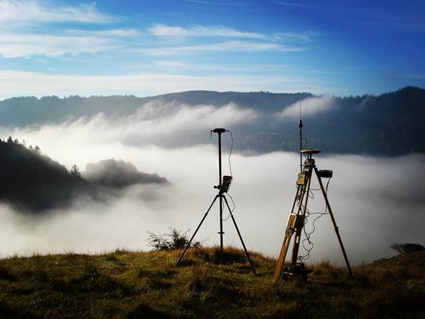 cswst2's tweet photo. #ThrowbackThursday Blast from the past base station from 2011 150 acre parcel boundary survey in beautiful Nicasio (not pictured: all the hamster wheels it took to run these things) #tbt #Surveyor #blastfromthepast #CivilEngineering #landsurveying https://t.co/zGwFRghsnw