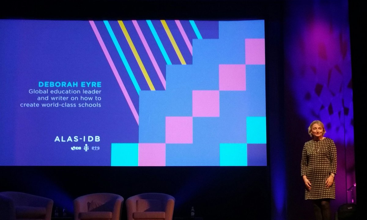 solebos's tweet photo. Job of the school is to systematically grow minds, Deborah Eyre at #alasidb2017 award @BIDeducacion https://t.co/mecay1VD4j