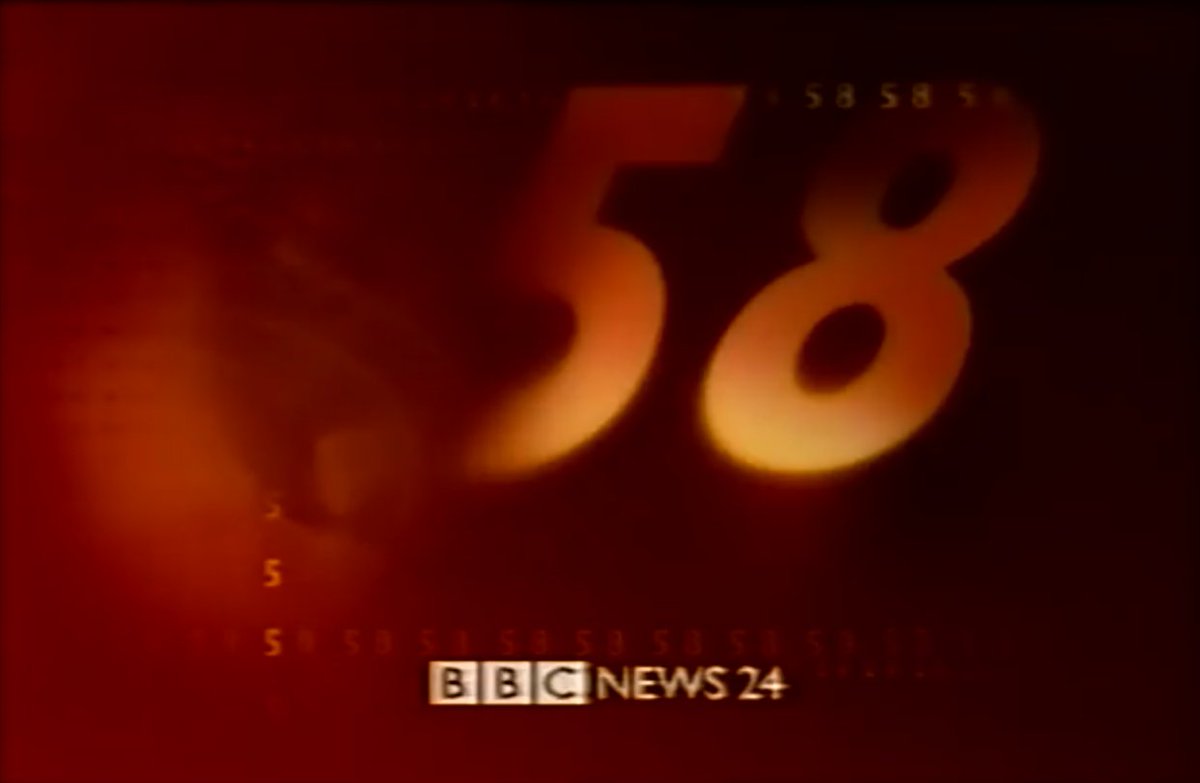 valentinsocha's tweet photo. Il y a 20 ans, jour pour jour, naissait BBC News 24. En vingt ans d’existence, et disons-le tout net, son identité visuelle est entrée au panthéon du design graphique. Yep, rien que ça.
Ça valait bien un petit thread rétrospectif, non ? 😉 #habillage #bbcnewschannel20 https://t.co/piM9y6cT9a
