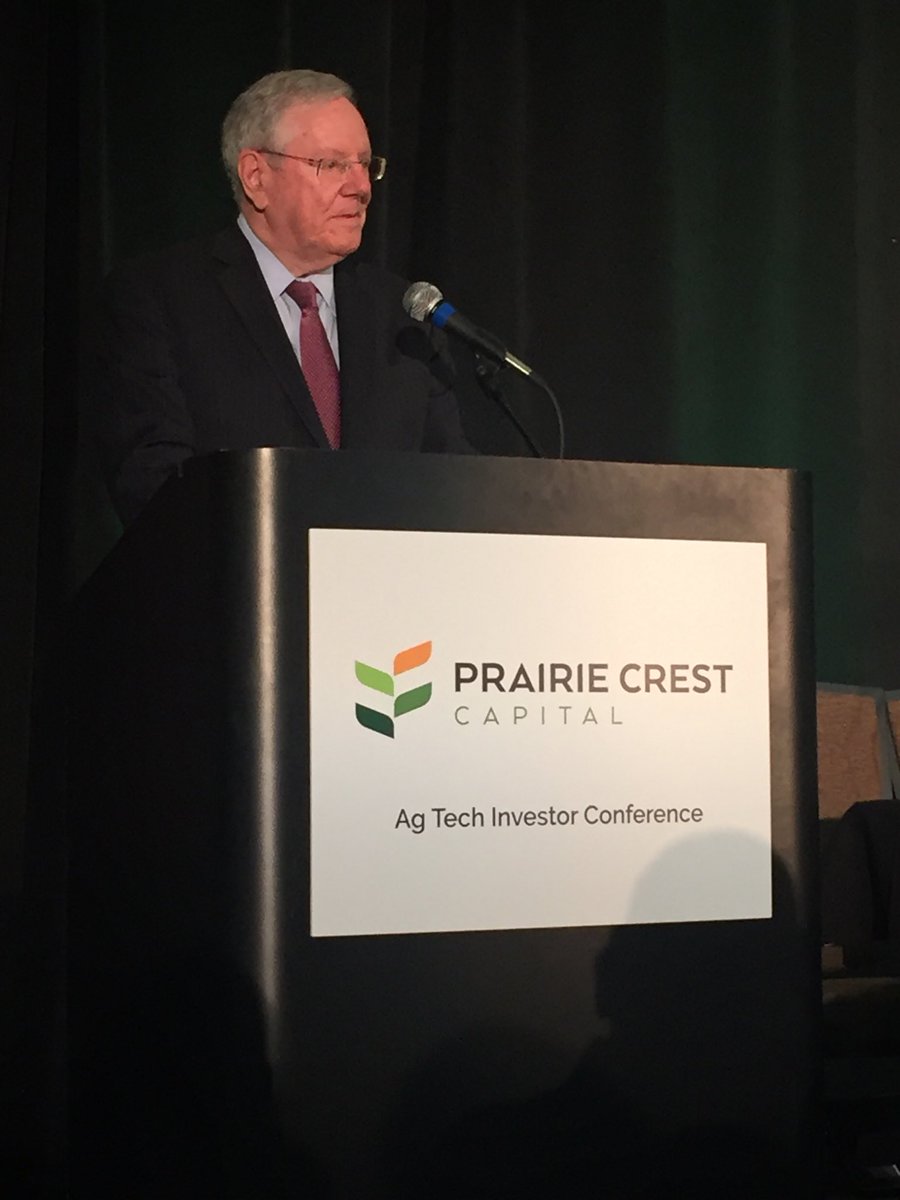 juliewhite001's tweet photo. Great keynote today from Steve Forbes. #PCCAgTech2017 https://t.co/lJ1nDtoj7F