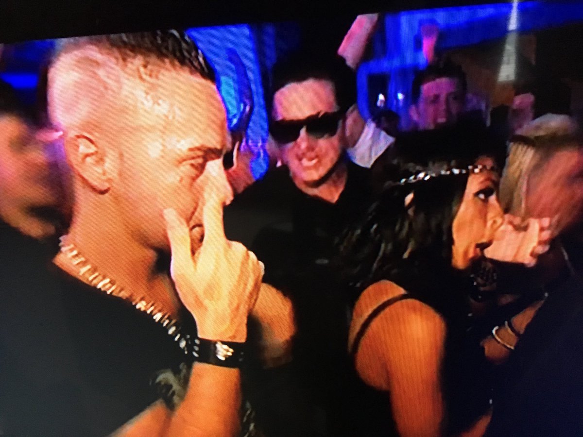 BEM_1990's tweet photo. That one time Mike was snorting coke on Jersey Shore with an ex of Pauly D. #JerseyShore #ItsASituation #Coca https://t.co/dvwVyqpFmu