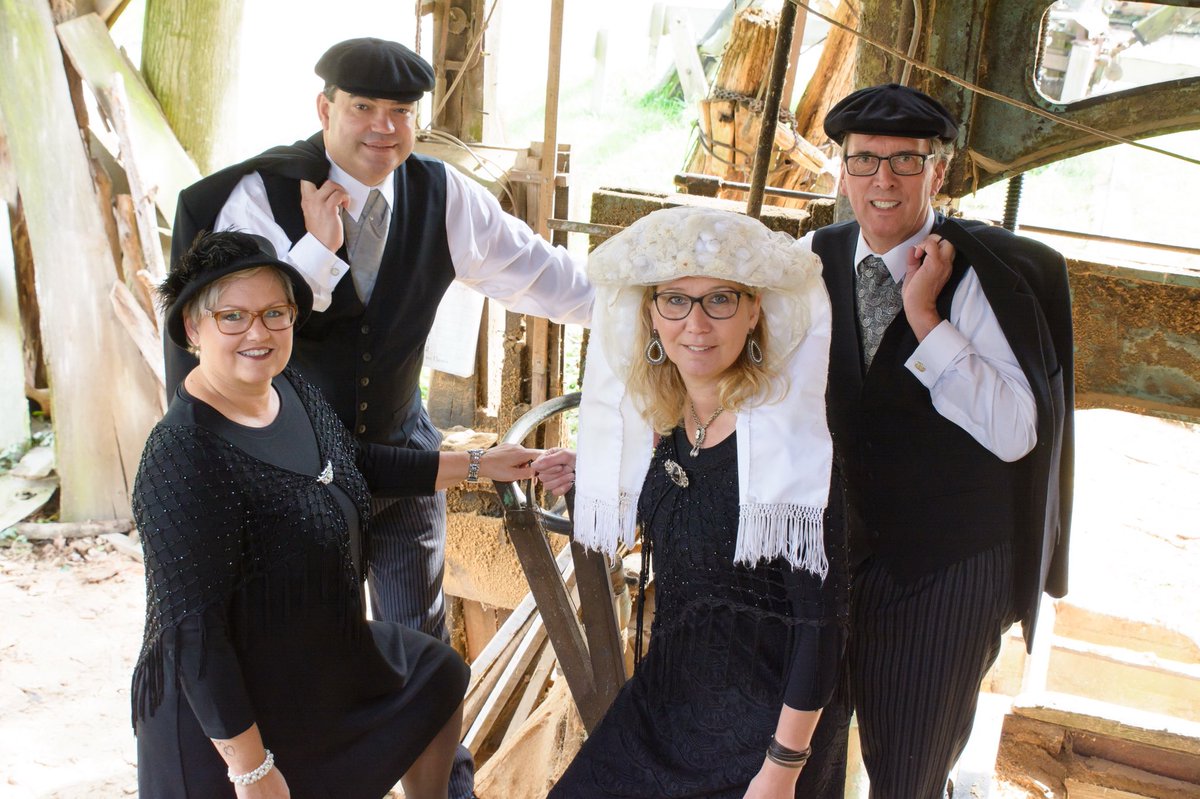 Boerenbruidspaar 2018 C.V.  de Kuussegatters: Toon Vervoort en Ellen van Duijnhoven met getuigen Wilco en Yvonne van Beljouw...  Superleuk!