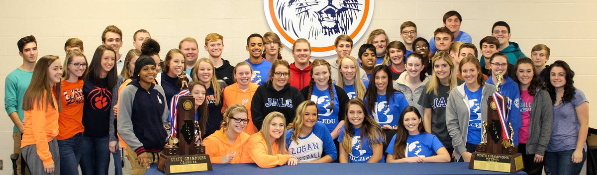 chs_crazies20's tweet photo. Congrats to two of our best!! Can’t wait to see what they accomplish this season and @ JALC in the future! 🦁💙 @hannaSchu2 @sballmojo1312 https://t.co/UFjlqL2Ht3