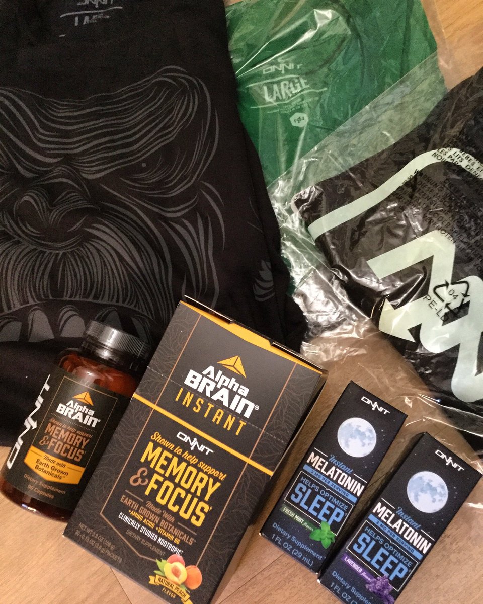 Ambienjackson's tweet photo. Some of the healthiest perks to being apart of the @Onnit sponsored family!🙏🏽🙏🏽💪🏽 #ONNIT #GetOnnit #MemoryandFocus #Melatonin 😴💤 https://t.co/0tOAO8VrPd