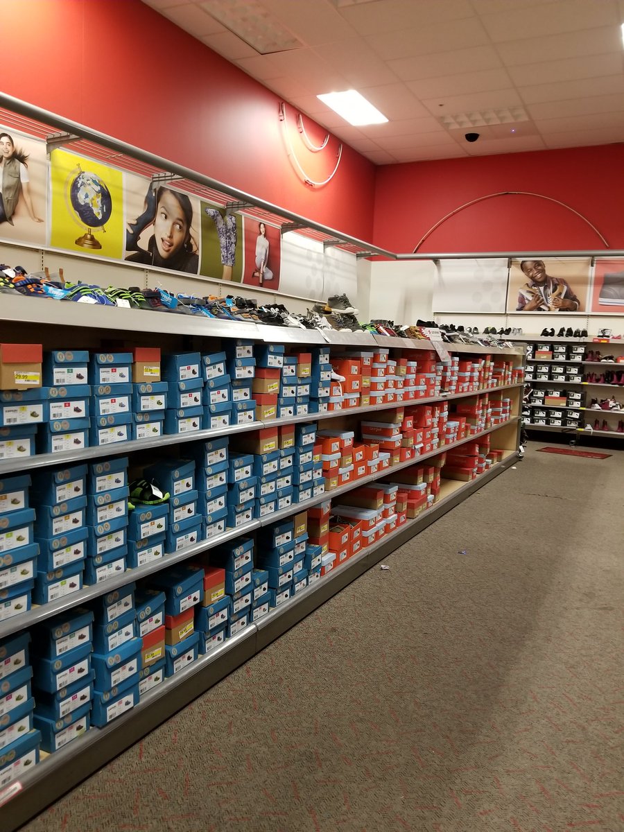 JudithT2468's tweet photo. One step at a time bringing our best foot forward. #T2468 #wearewarriors #worksomewhere❤ @the_dirtRocker https://t.co/Ex2uZQ9lNe