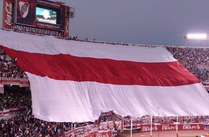 schlenkeralan's tweet photo. "RIVER ES PASIÓN
locura de mi corazón
te sigo adónde vas
y cada vez te quiero más
Los técnicos se van
(GALLARDO QUEDATE)
los jugadores pasarán
la banda quedará
y nunca te va a abandonar.
Vamos Millonario que tenemos que ganar
vamos a dar la vuelta en el #Monumental"

Vamos #River https://t.co/nHt2FzeIZA