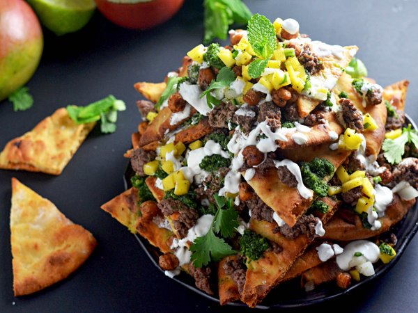 EatiiApp's tweet image. RT if you like nachos #Nachos
