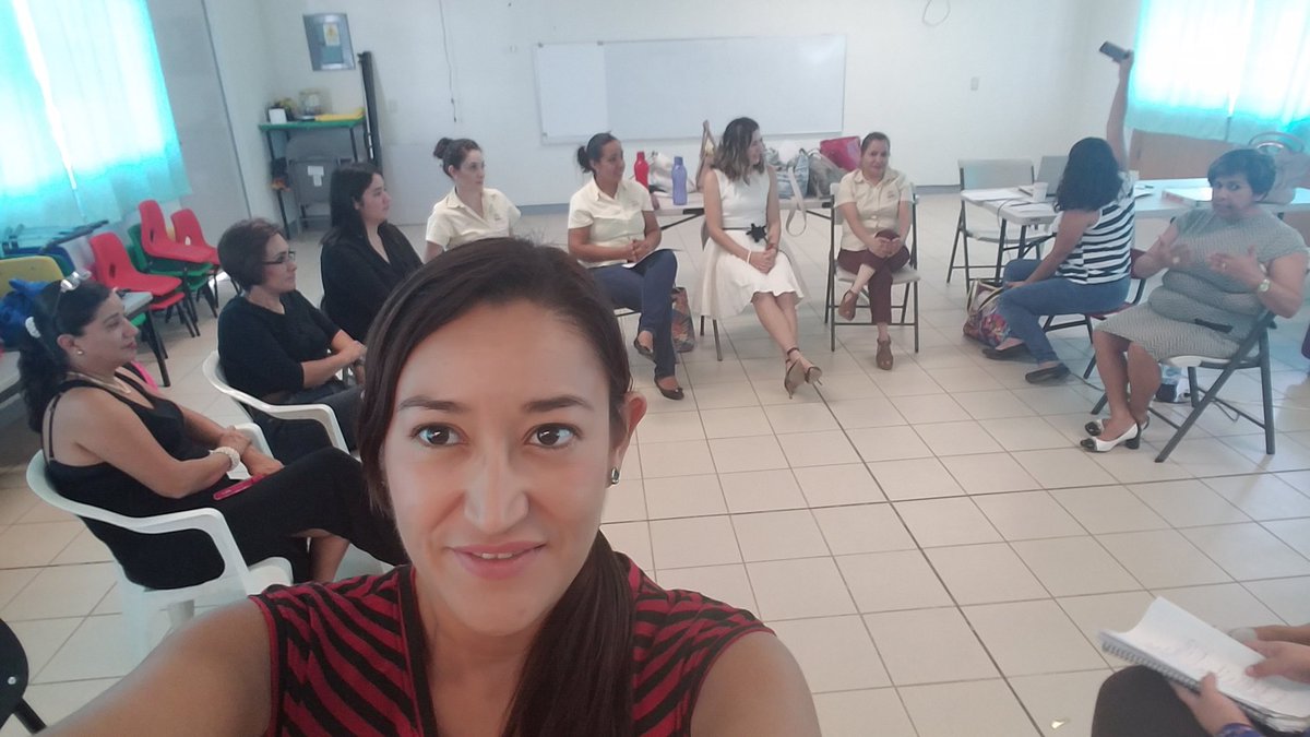 teinny_3's tweet photo. Por que los niños con Aptitudes Sobresalientes tambien necesitan apoyo. Tutoría con el equipo de #USAER "Como detectar alumnos con aptitudes sobresalientes" #atpZ75 #Equidad https://t.co/lVKUnH7gJQ