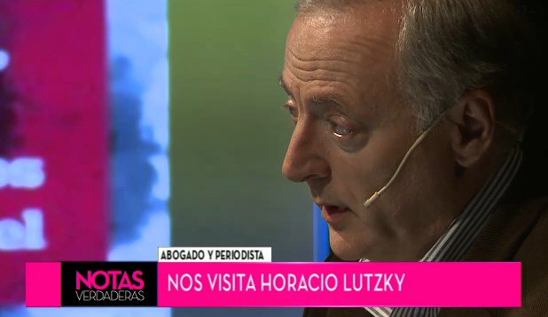 QMnoticias's tweet photo. #NotasVerdaderas @Horaluz “en cualquier crimen es natural que los delincuentes quieran encubrir, es habitual. Lo que es anómalo, llamativo, escandaloso, es que los supuestos representantes de las víctimas se sumen a las maniobras de encubrimiento o las encabecen” https://t.co/vL13x4wPvB