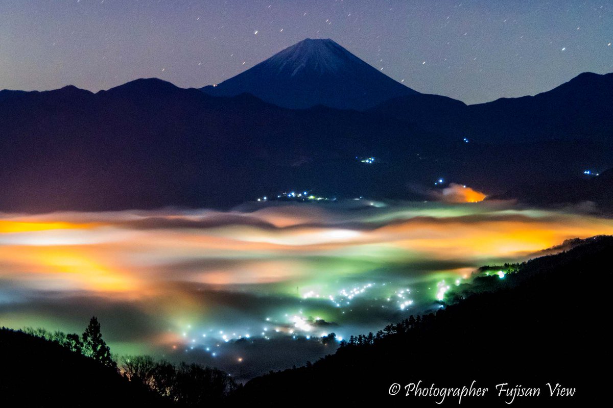 Fujisanview 虹色の雲海 富士山 雲海 山梨県富士川町 Fujisanview 虹色の雲海 富士山 雲海 山梨県富士川町