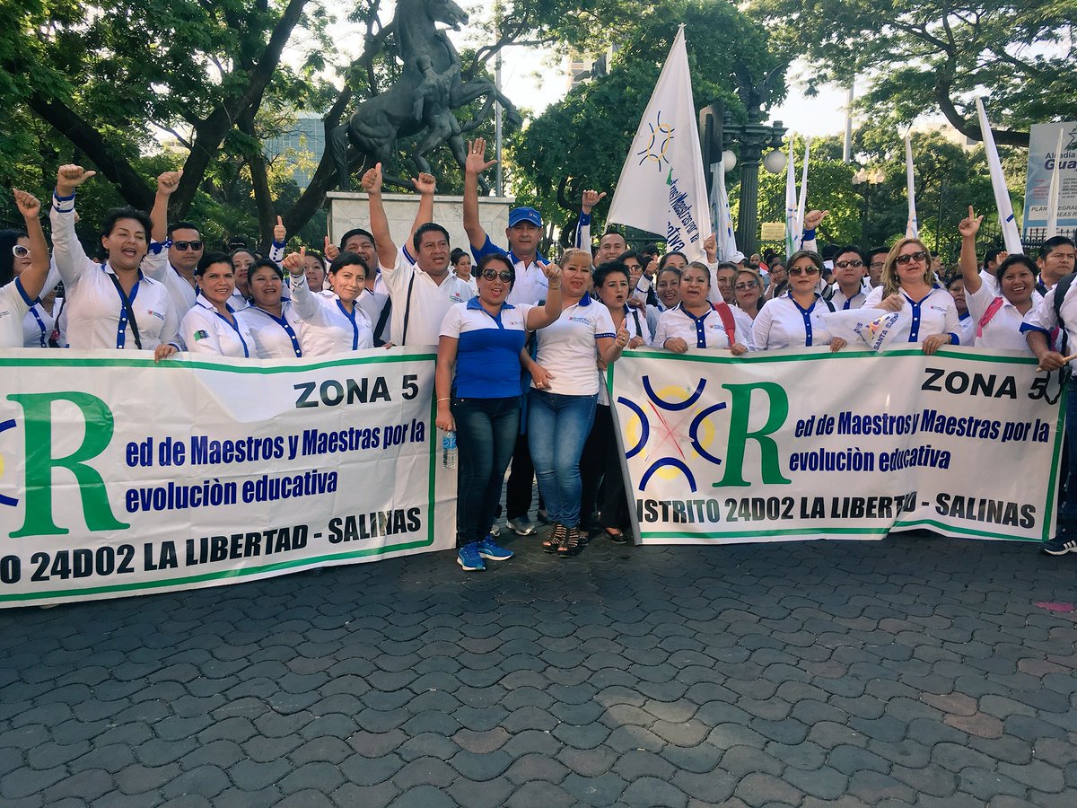 RedMaestrxsZ5's tweet photo. @RedMaestrxsZ5 desde #Guayaquil en defensa de la dignidad del Maestro ecuatoriano #SoyRedMaestros #YoConstruyoNoDestruyo https://t.co/MarJR75VwS