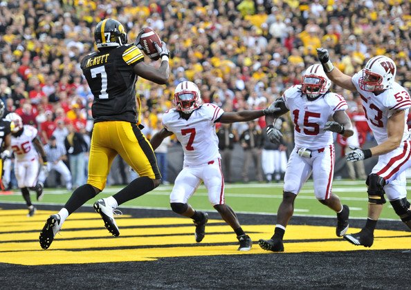 McNutt7wr's tweet photo. Gotta keep the momentum going.... go hawks !!! #fightforiowa https://t.co/bBxob5Xnvk