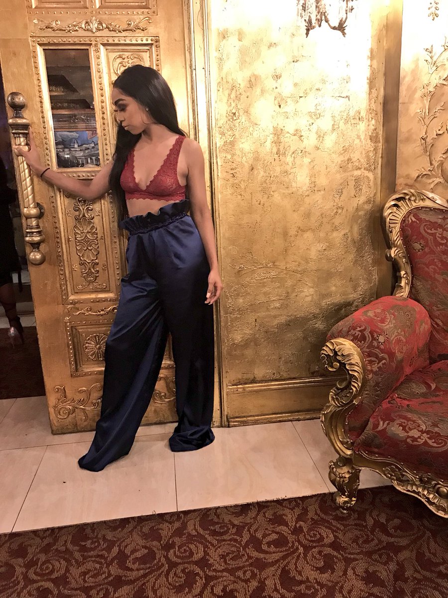 SoRose_'s tweet photo. #24 #Foxmod @theFOXMODbrand https://t.co/0nxS1wTaHt