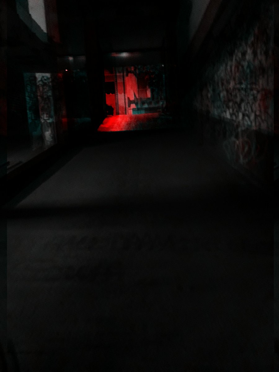 andrea67sferra's tweet photo. @xavierdaniel999 #scarymovie #setscene #Palermo https://t.co/oaQedQLXaw