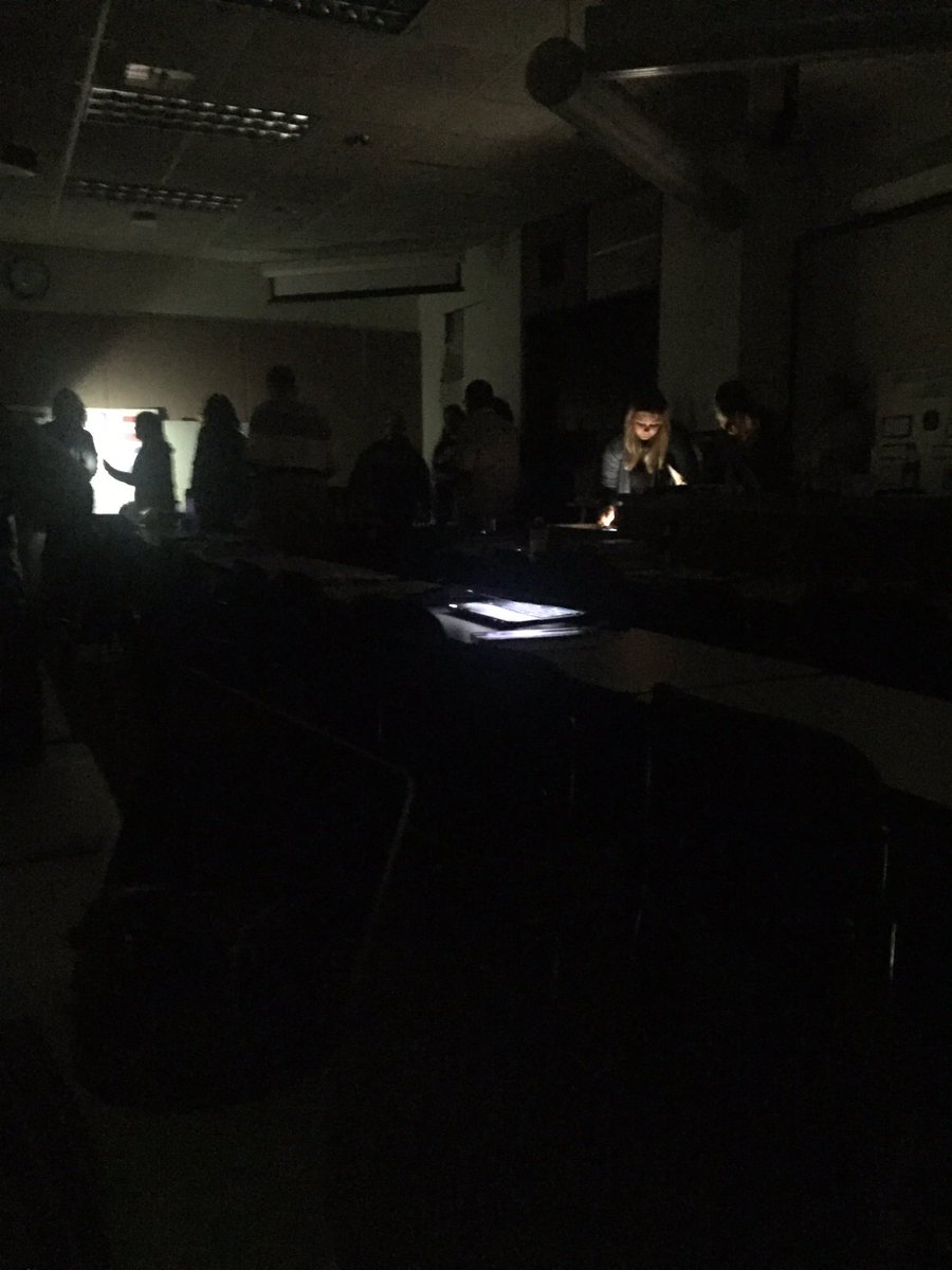 rcaflisch12's tweet photo. Poster presentations are going well with this power outage LOL @ school https://t.co/vB2Sz1vkOz