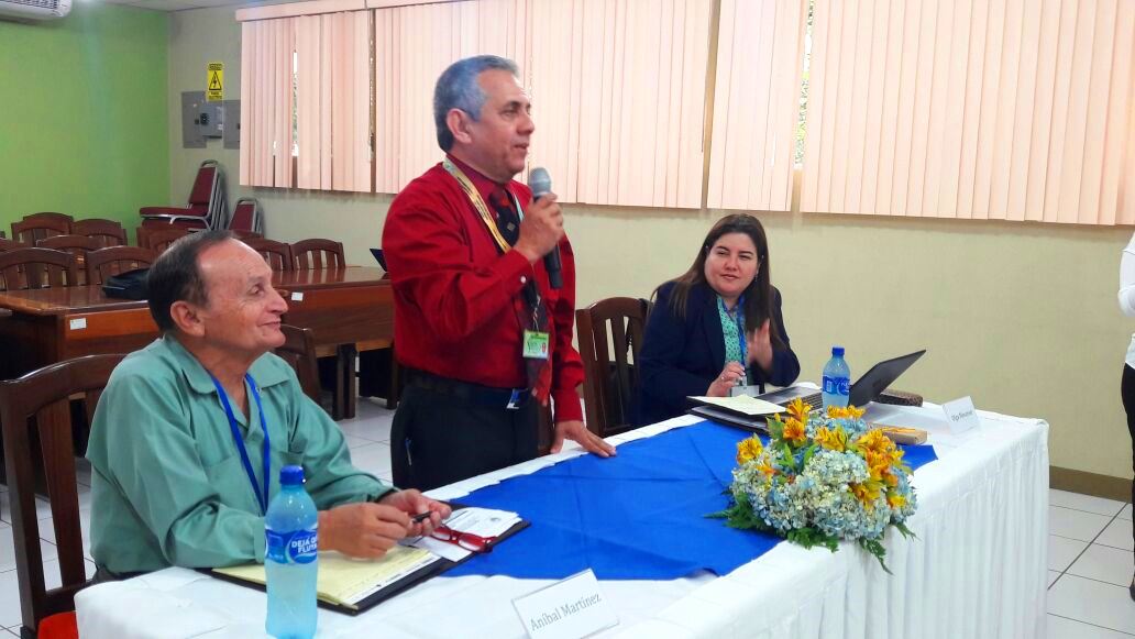 UNAnicaragua's tweet photo. Universidades miembros del @SGCSUCA se encuentran en la #UNA participando en una sesión del Sistema de Internacionalización de la Educación Superior Centroamericana #SIESCA. https://t.co/P0w46diyzP