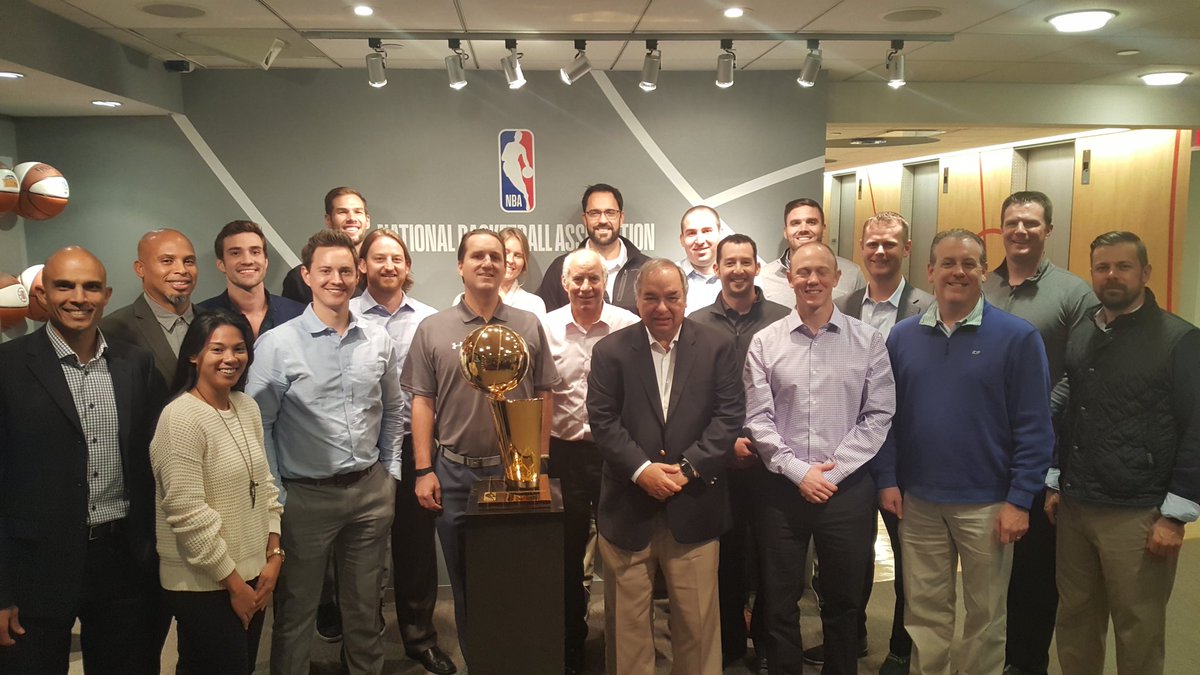 jrnba's tweet photo. Great to have our Jr. NBA Flagship Network members in the office today to discuss how we can continue to shape and impact the youth basketball landscape! https://t.co/GZUiyn5Vx9