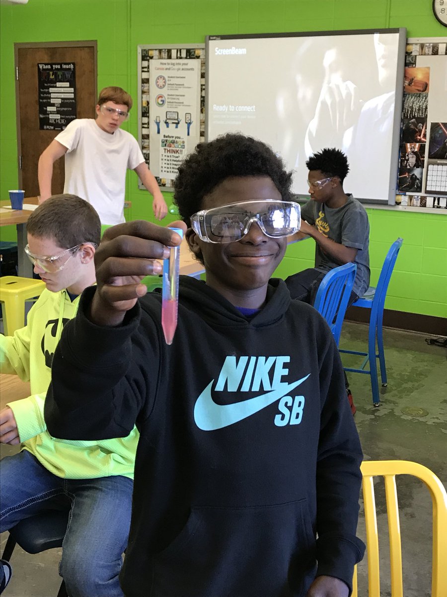 kacklin06's tweet photo. Isolating DNA with my lovely @pipkin8thgrade students @PipkinR12. #DNANecklaces @PLTWorg #piratepride https://t.co/2EPoPx1RTi