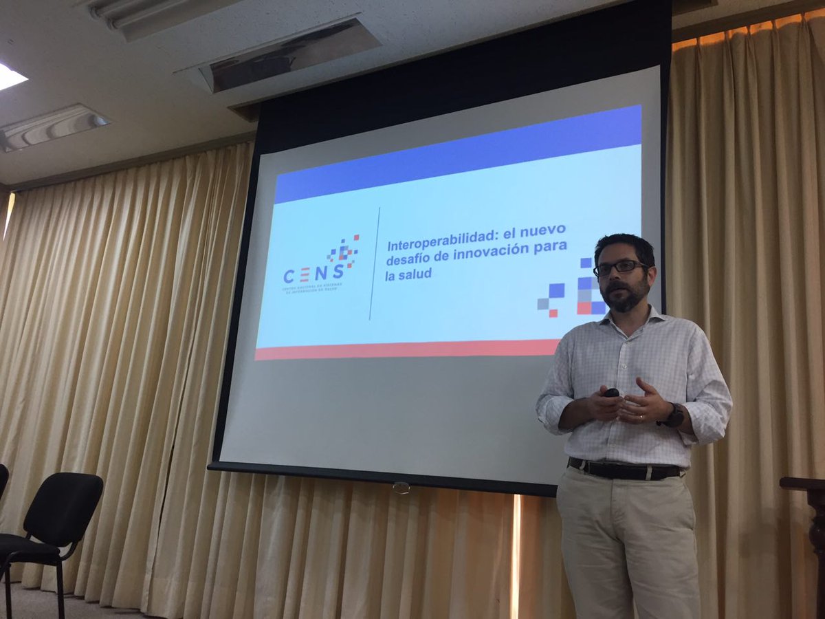 SantiagoHealth's tweet photo. "Tenemos un sistema de salud que todavía es poco eficiente o poco efectivo", comenta @dcapurro codirector de @CENSChile en el Foro de innovación Salud, Coquimbo #Health20 https://t.co/4UkIKuGcsK