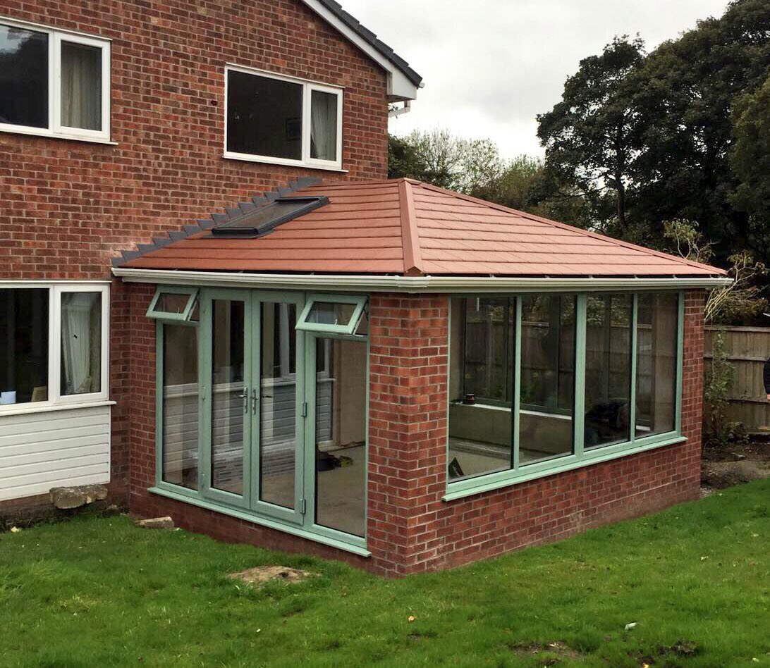 RealRoofConserv's tweet photo. #homeimprovement #conservatoryroofswap #conservatorymanchester #extension #tiledconservatory #northwest https://t.co/52x4fifaxv
