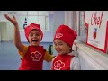 Una imagen (y + en movimiento) dice más que 280 caracteres. Os presentamos el vídeo de la III Edición de #Little Chef <a href="/LasAcaciasEdu/">ColegioLasAcacias</a> 2017: una fiesta en la que los pequeños aprenden a cocinar sano con jurados como <a href="/YAYODAPORTA/">YAYO DAPORTA</a> @Silabariotui e <a href="/InesAbrilM/">Inés Abril</a> youtu.be/Wz72oY6OCvg