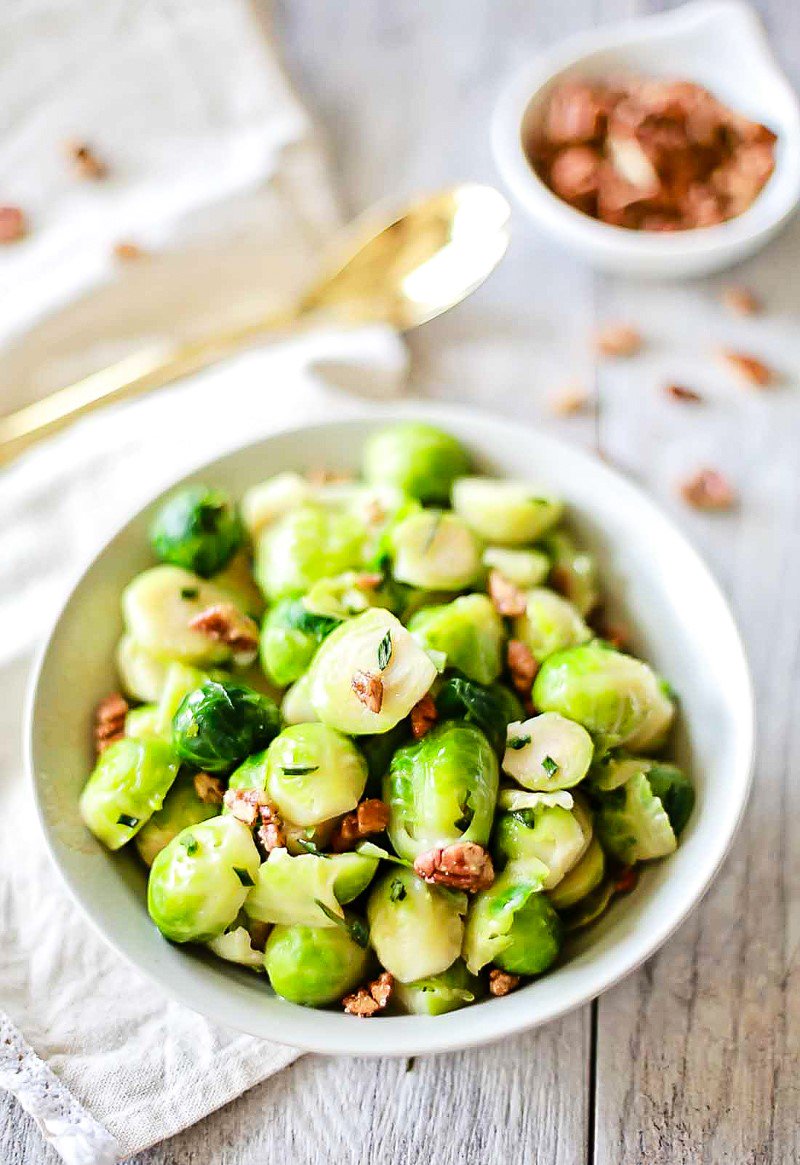 We’re def including Brussels Sprouts with Candied pecans on our menu. Recipe via @ezpzmealz: bit.ly/2y1bk3K #StoryofYourDinner