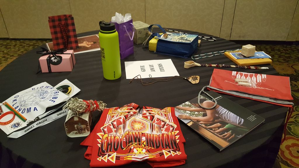 ACFHHS's tweet photo. We’re sharing love and culture at the #ACFNativeMtg17. https://t.co/WjAKTFFqjn