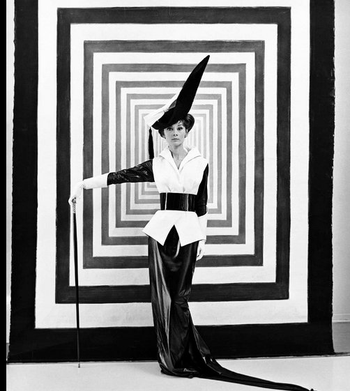 Iconic #CecilBeaton comes back to life at <a href="/cinemaHTX/">Houston Cinema Arts Society</a> screening @MFAH tonight! His designs for #MyFairLady inspired #TrumanCapote #BlackandWhiteBall! 
bit.ly/2iJmNzA
