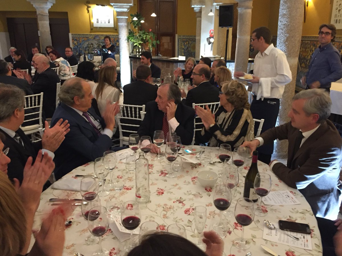 CocinayVino's tweet photo. Parte del Jurado y participantes. del II encuentro iberoamericano de espumosos #ecibe #merida 2017 https://t.co/3uEktFiOR8