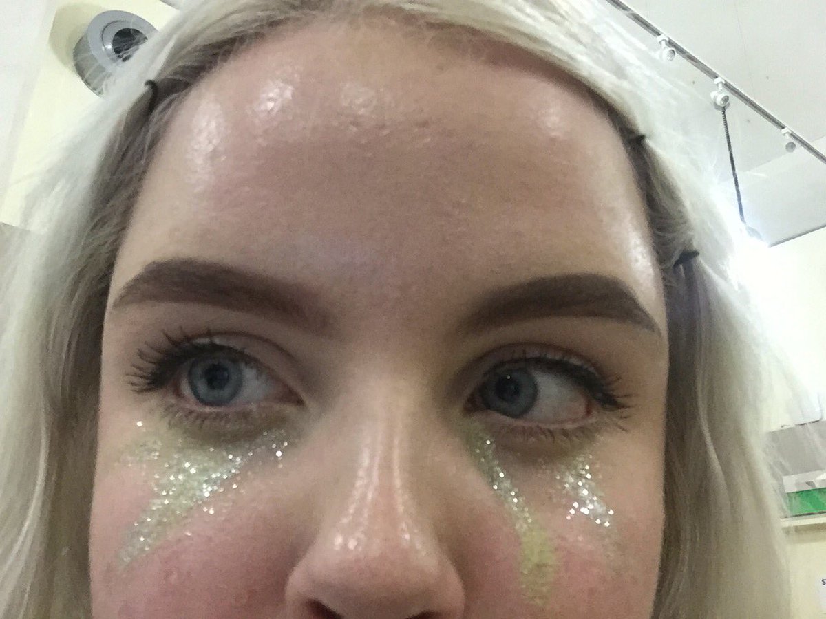i drew on these messed up glitter tears as part of my New Brand but now my entire peripheral vision is sparkles and im goin crazy