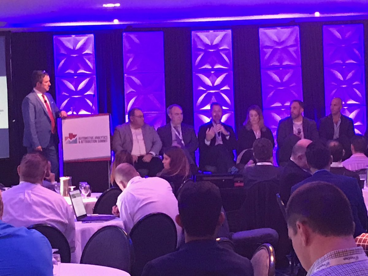 driveautohook's tweet photo. @davidametter shares his take on the best drivers of showroom traffic on the #AAAS mainstage #AAAS2017 https://t.co/vR4aAKWcwd
