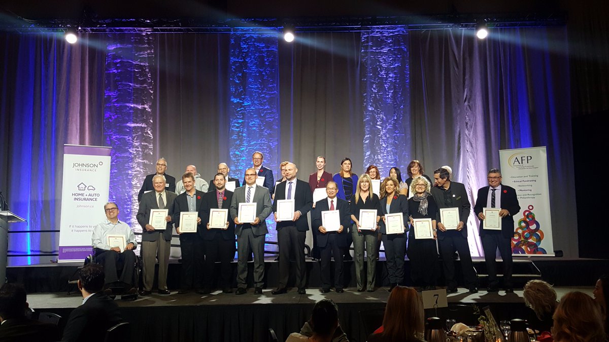 A huge congrats to <a href="/LeadingEdgePT/">leadingedgept</a> <a href="/cashmobstalbert/">Heidi Fedoruk</a> <a href="/Hurls19/">Mike Hurley</a> &amp; Family for receiving National Philanthropy Day Awards today for their contributions to the <a href="/glenrosefdn/">Glenrose Hospital Foundation</a>! #NPDyeg