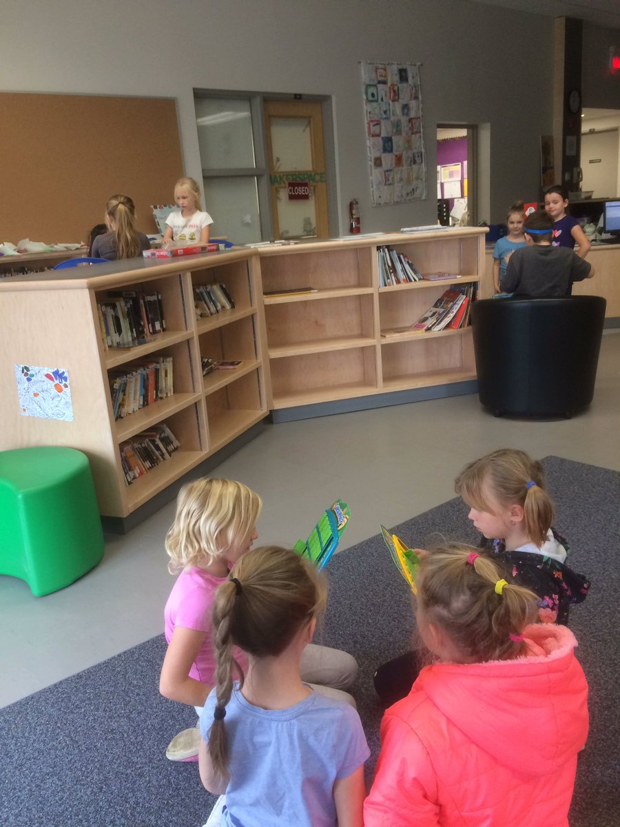 GlenStLLC's tweet image. Throwback Thursday @GlenStLLC #cooperativegames #problemsolving #notechneeded #soloudbutsofun! @DDSBLibraries @DDSBHealthyMind