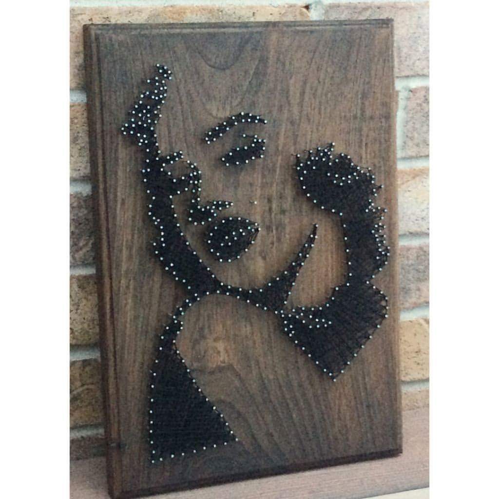 "Hoş bir kızım ama güzel değilim, günaha girdiğim olur ama şeytan değilim, iyi biriyim ama melek değilim." - Marilyn Monroe