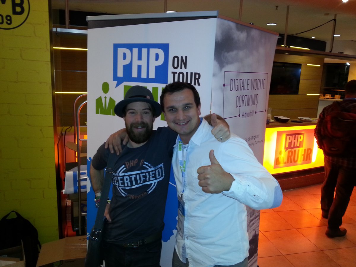WesolowskiRafal's tweet image. mit @benjamincremer bei #phpruhr17 .