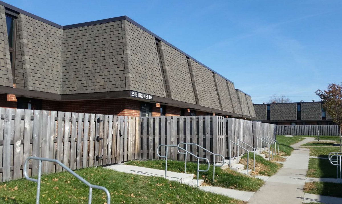 CycloneLife's tweet photo. Looking for an affordable housing option close to campus? @CycloneHome
https://t.co/a25EpSxMbD https://t.co/sR9BJANN44