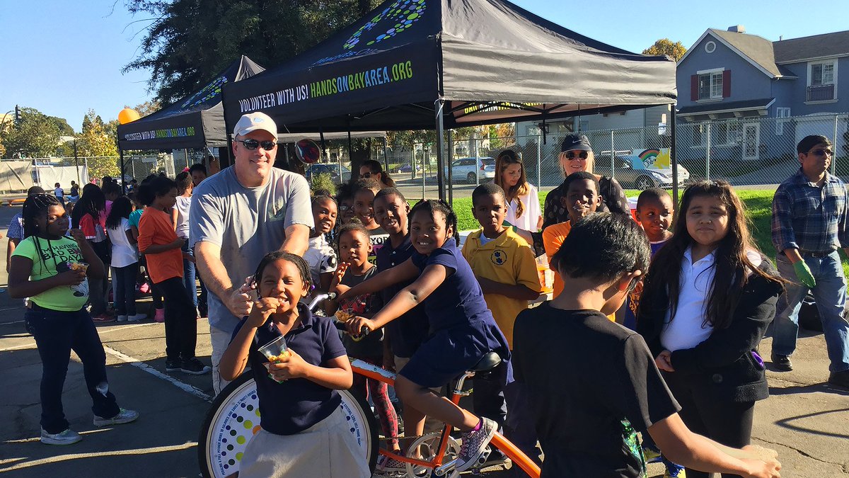 handsonbayarea's tweet photo. Having serious Month of Service withdrawals @sap4good! #TBT to October awesomeness and helping lead over 800 SAP employees at over 35 volunteer projects in the Bay Area! #SAP4Good #MOS17 https://t.co/u9Wk2JzozT