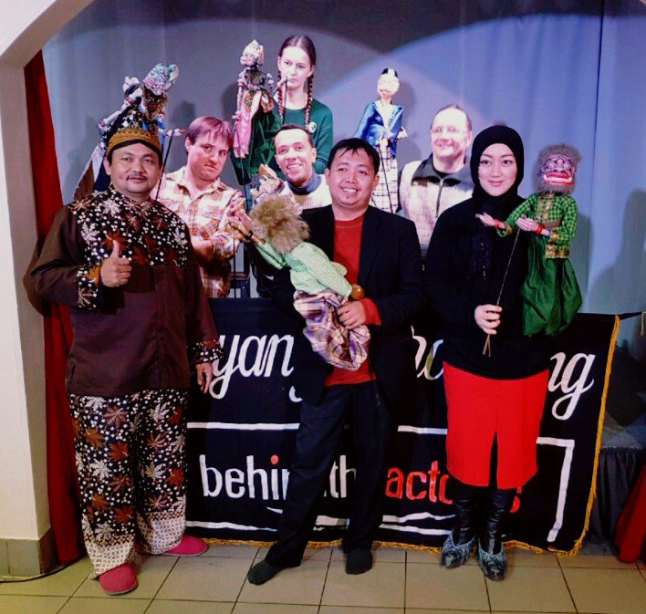 Teater Behind The Actors Bandung Raih The Best dalam Red Mood Festival di Rusia csr-indonesia.com/2017/11/teater…