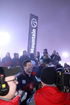 jdbfallons's tweet image. Jimmy playing hockey is so cute oml