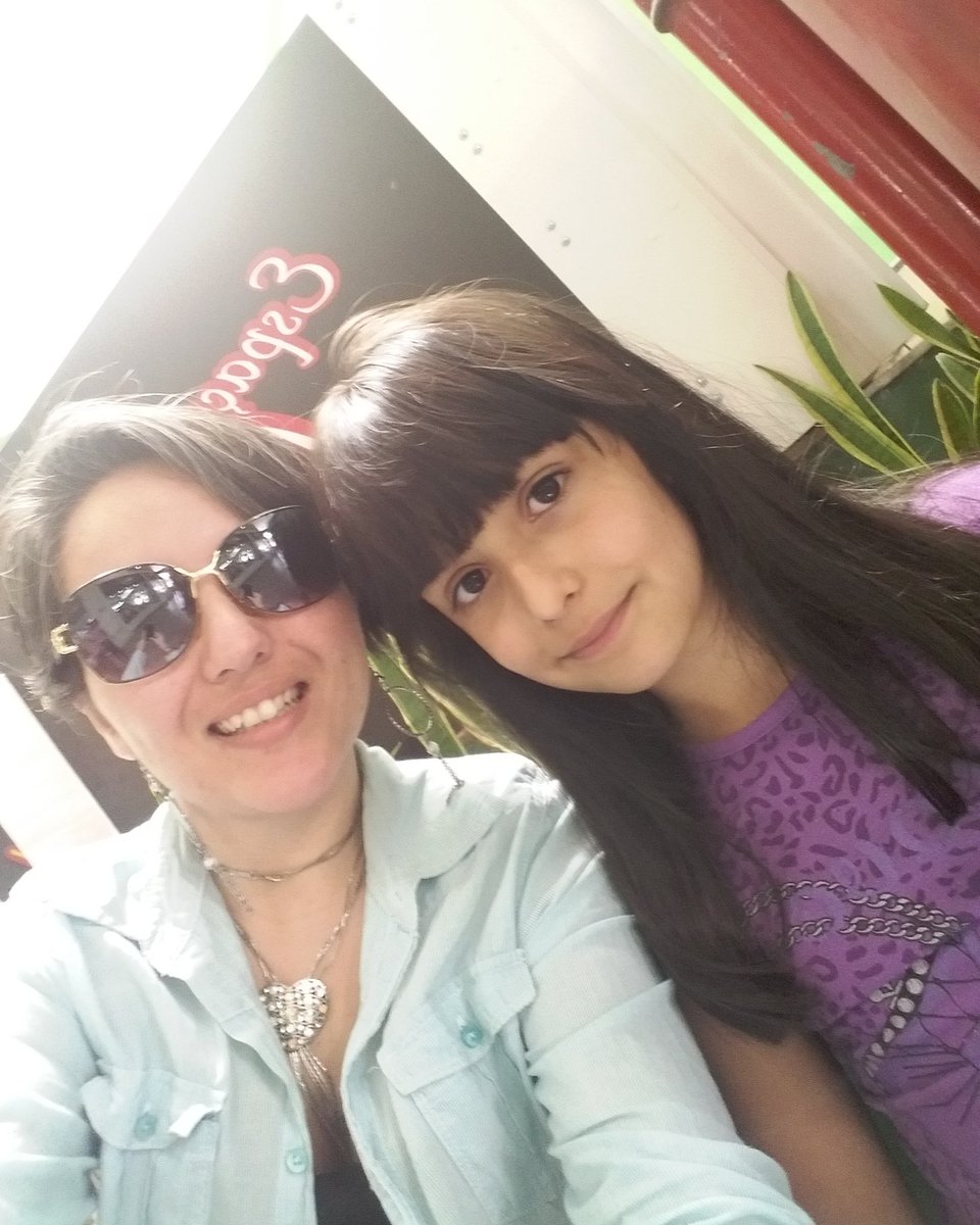 Moniquegguerra's tweet photo. Este #tbthursday me faz #lembrar desta #linda que é minha #subrinha #amor #familia #união #saudades #roça #sdsdaroça #amodemais❤ #tbt❤️ #foto #fotografia https://t.co/JedJC9Q21h