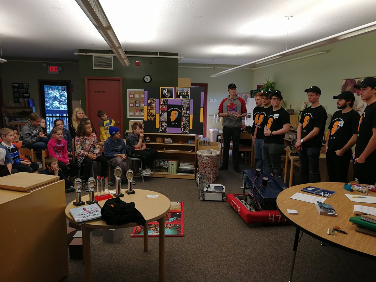 FTC9418's tweet photo. We had a great time at World Learner School demoing our robot and sharing FIRST with our community! @StormActivities @FIRSTweets https://t.co/BPqrQGxMLj