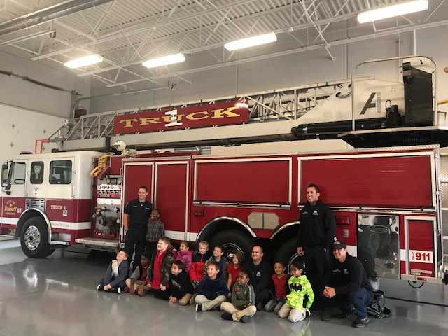 ForneyFD's tweet photo. Big shout to the second grade students from @BlackburnElem who stopped by Fire Station No. 2 today for a tour! Great seeing yall! #ForneyConnects #ForneyFire https://t.co/6RVnWT9amB