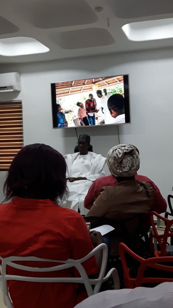 the_teajay's tweet photo. I love evenings like today. An evening with @NuhuRibadu (this man has challenged my perception of patrotism). I finally got to be at the community park. Moved over to Animation film festival. It was all shades of great!
#CPmentors 
#CommunityPark 
#AnimationFilmFest https://t.co/BdCcWHJMd2