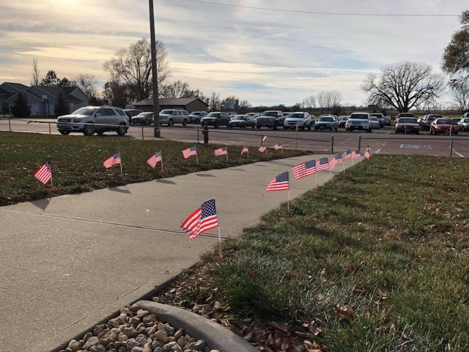 EHSStudCo's tweet photo. Such an AWESOME Veterans Day program!!! So thankful for our Veterans today and everyday! God bless America ❤️🇺🇸💙 https://t.co/Psd7S8YKr6