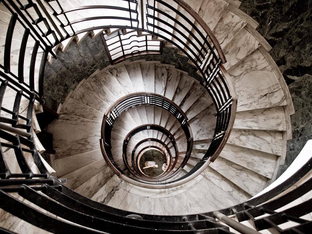 fotor_com's tweet photo. If we had to walk down those stairs we think we would pass out! π³At least they look nice #fotorfilter #fotoreditor #noexercise #sorrynotsorry https://t.co/KoqNHKRQvT